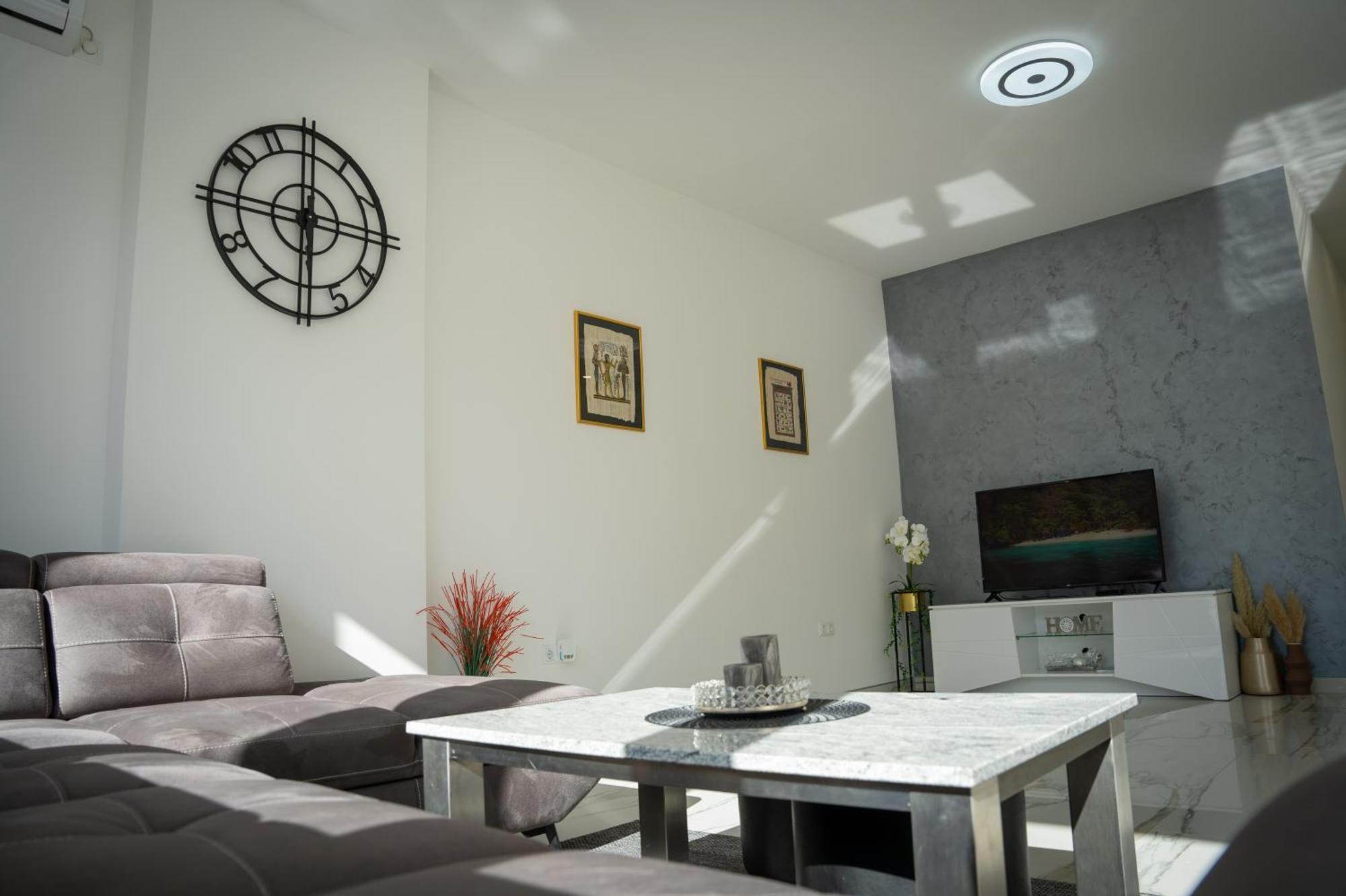 Apartment Una Laguna Bihać Екстериор снимка