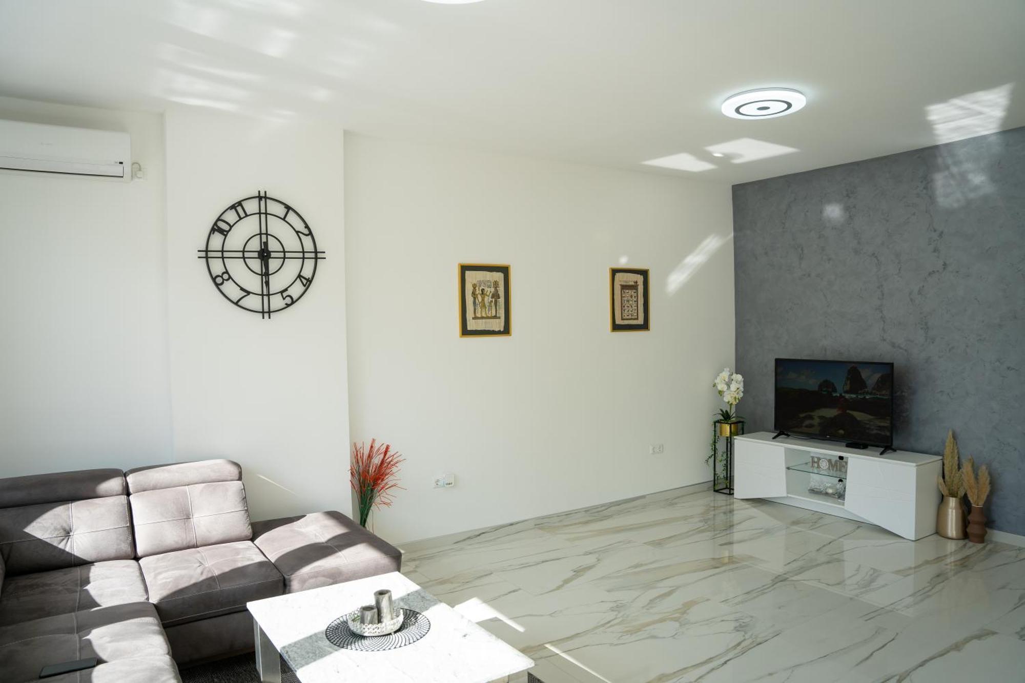 Apartment Una Laguna Bihać Екстериор снимка