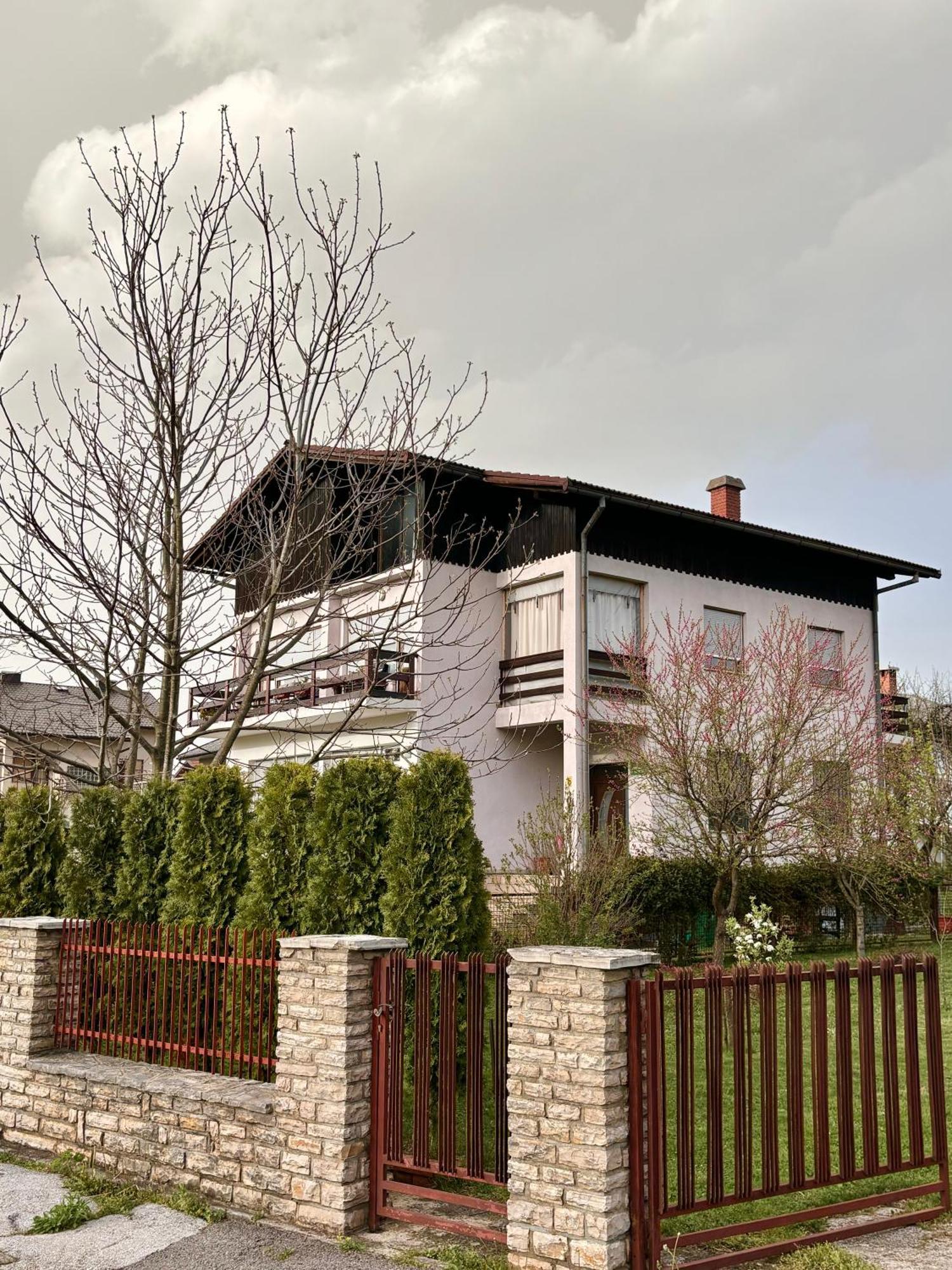 Apartment Una Laguna Bihać Екстериор снимка